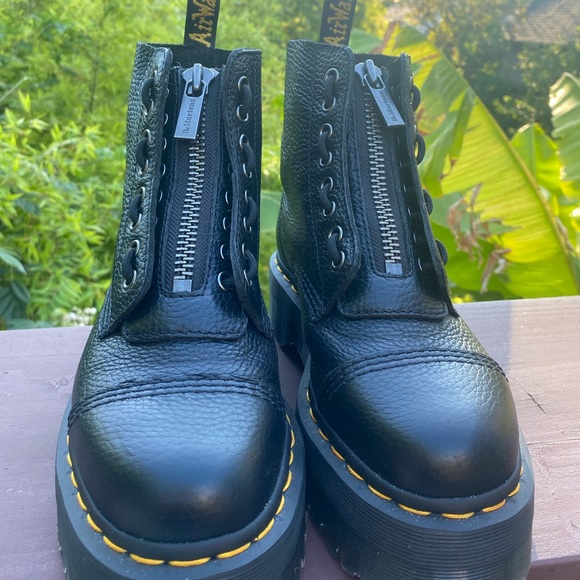 Dr. Martens Shoes - Dr. Martens Sinclair leather platform boot